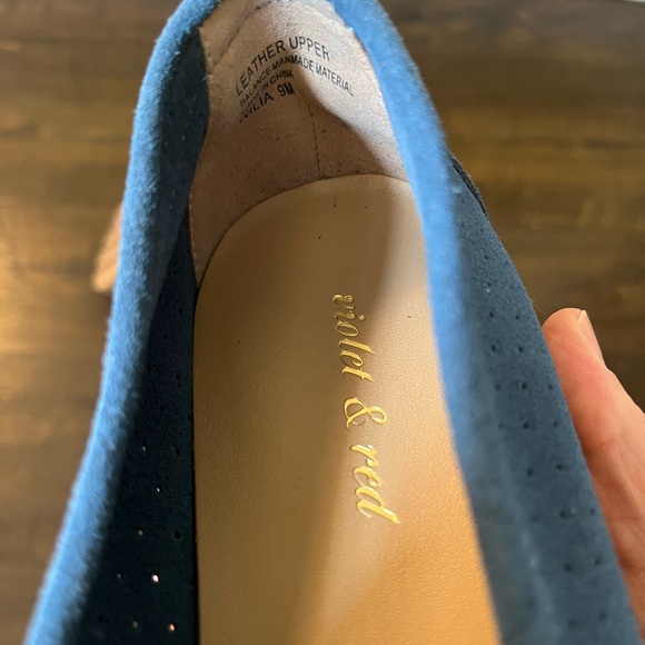 Stylish Blue Suede Loafers - Picture 6 of 6